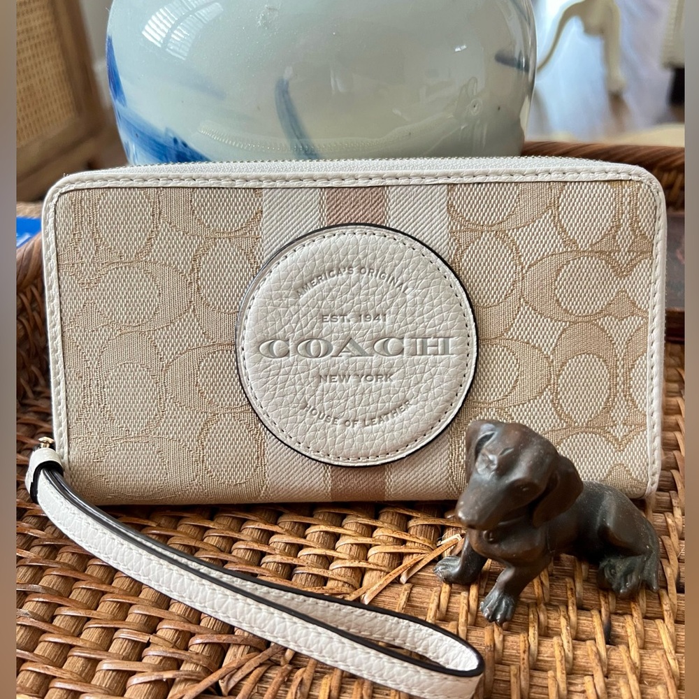 Coach Dempsey Large Phone Wallet